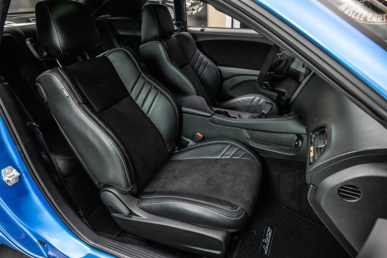 2023 Dodge Challenger 77