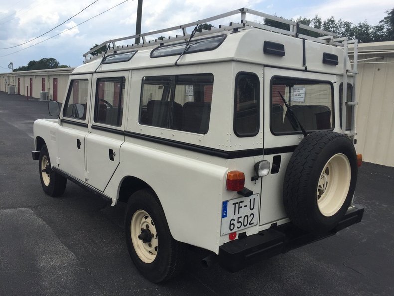 1985 Land Rover Defender | Consignify