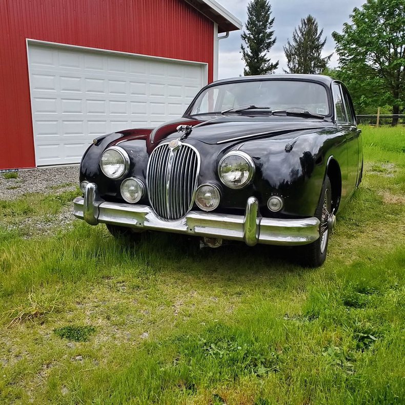 3015 | 1961 Jaguar Mark II | Vintage Car Collector