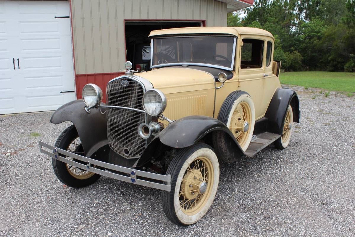 1931 Ford Model A Deluxe Coupe