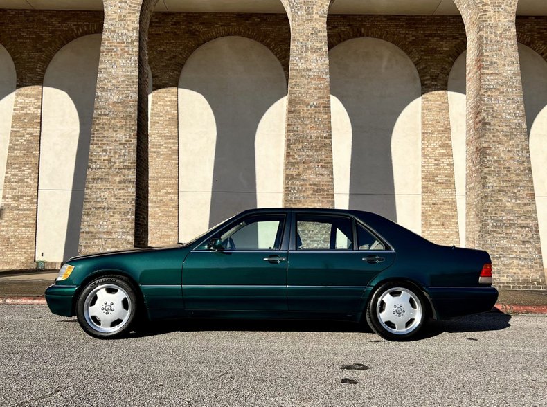 3439 | 1996 Mercedes-Benz S420 | Vintage Car Collector