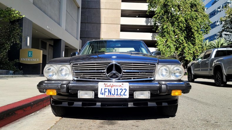 3497 | 1988 Mercedes-Benz 560 SL | Vintage Car Collector