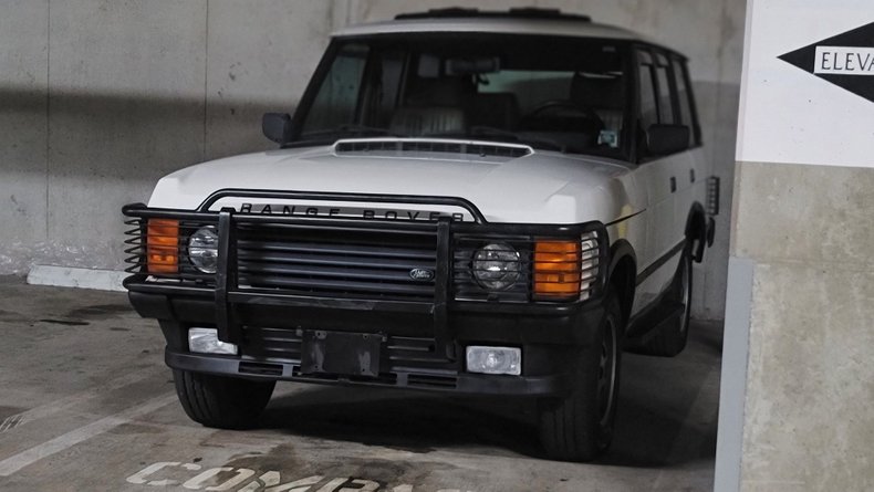 3638 | 1989 Land Rover Range Rover | Vintage Car Collector