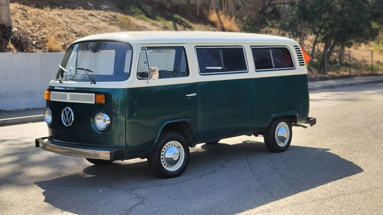 3701 | 1987 Volkswagen Vanagon | Vintage Car Collector