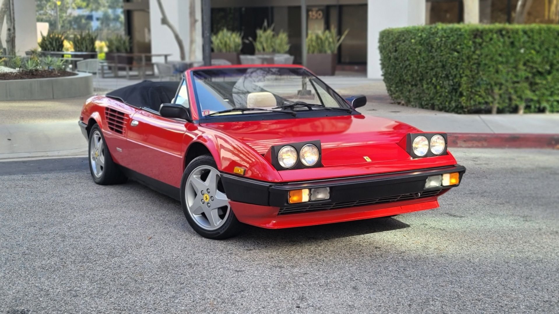 1985 Ferrari MONDIAL CABRIOLET | Vintage Car Collector