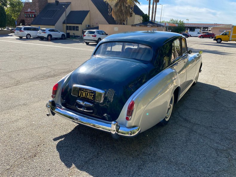 3750 | 1964 Bentley S3 | Vintage Car Collector