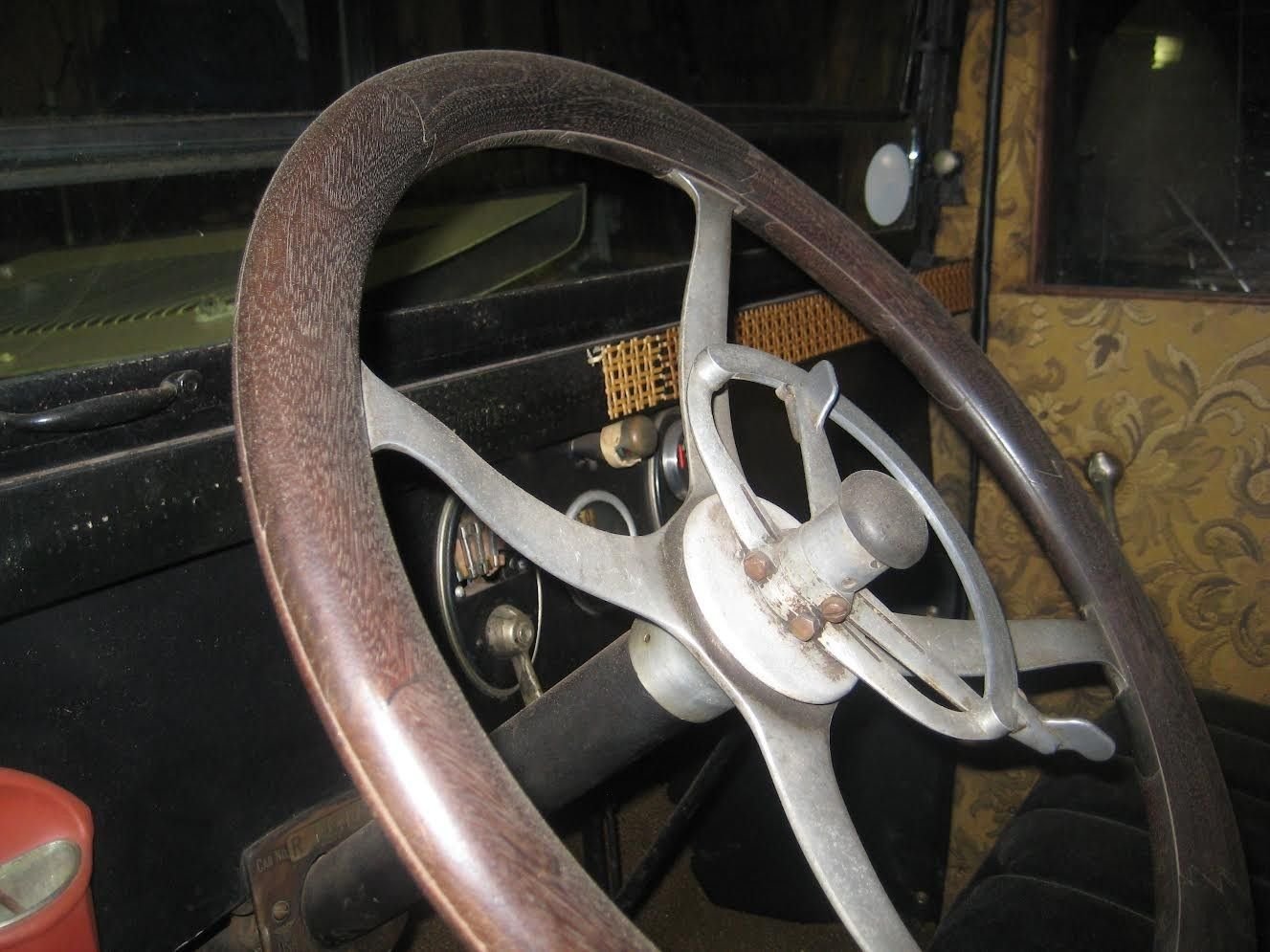 1925 Hupmobile Model R | Consignify