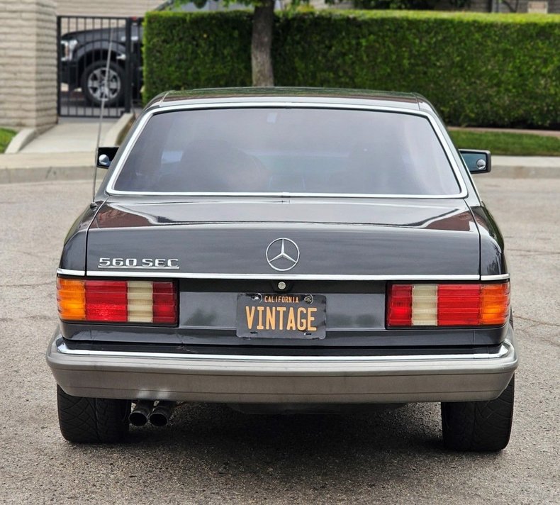 3806 | 1988 Mercedes-Benz 560 SEC | Vintage Car Collector