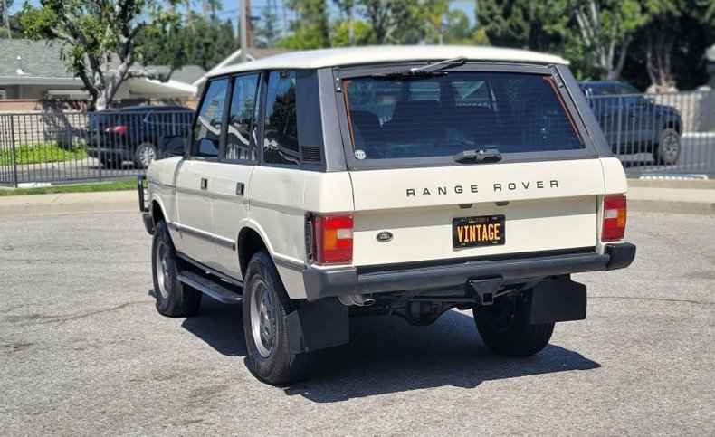 3823 | 1988 Land Rover Range Rover | Vintage Car Collector