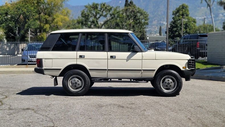 3823 | 1988 Land Rover Range Rover | Vintage Car Collector