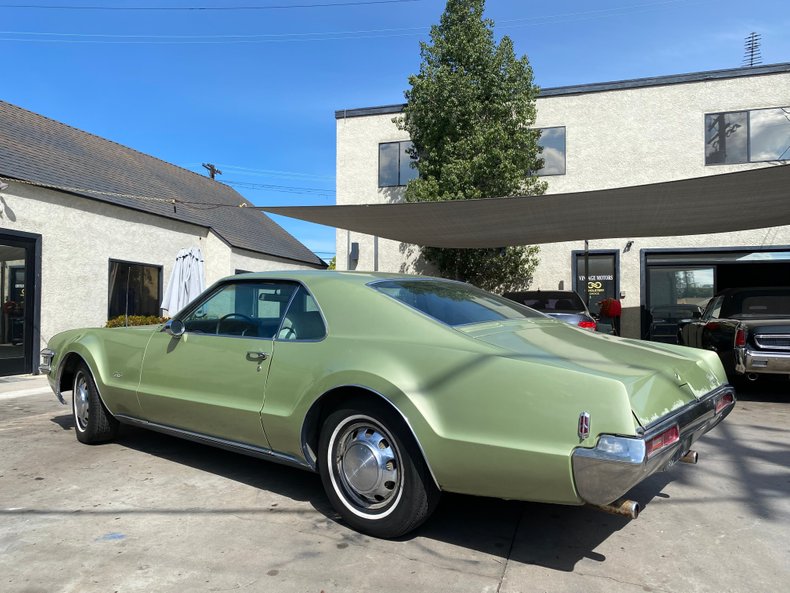 3874 | 1969 Oldsmobile Toronado Coupe - Deluxe | Vintage Car Collector