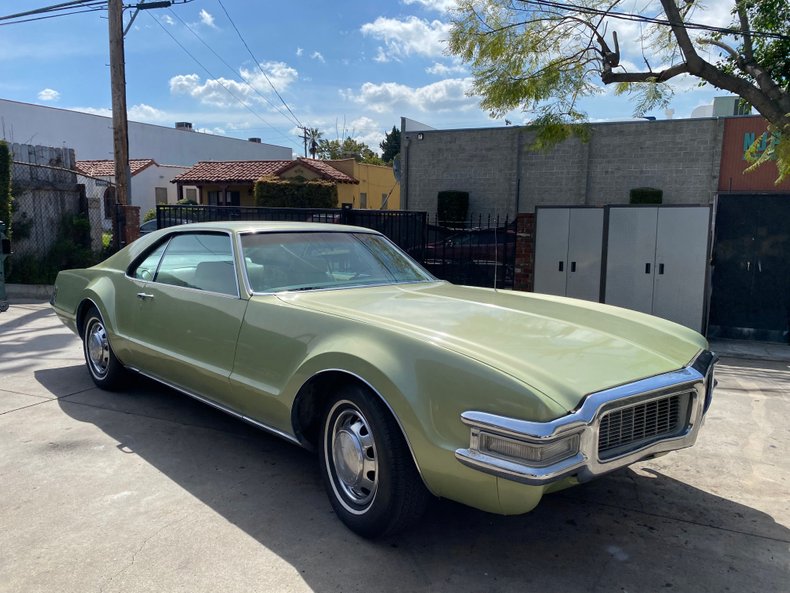 3874 | 1969 Oldsmobile Toronado Coupe - Deluxe | Vintage Car Collector