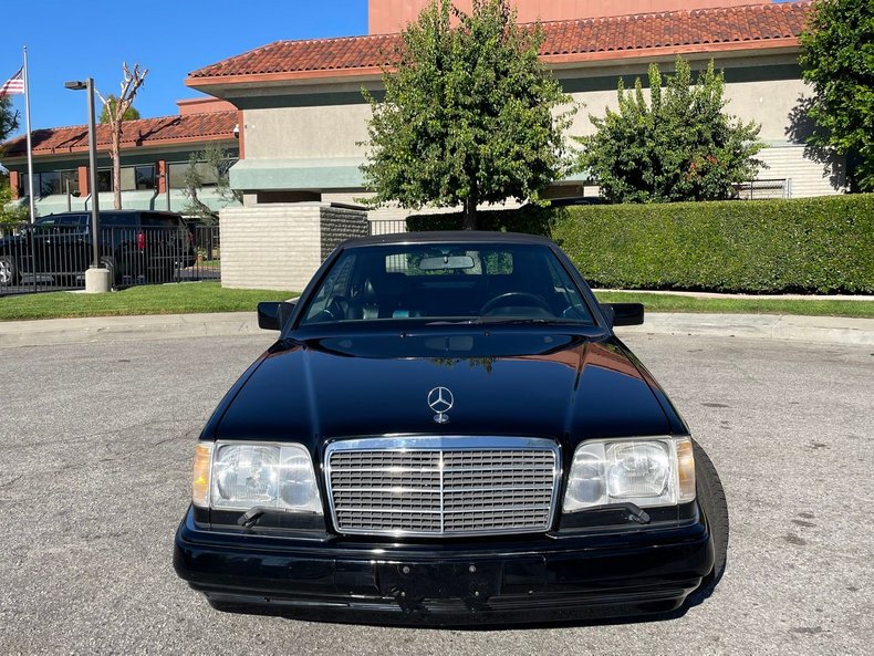 3889 | 1995 Mercedes-Benz E320 Convertible | Vintage Car Collector