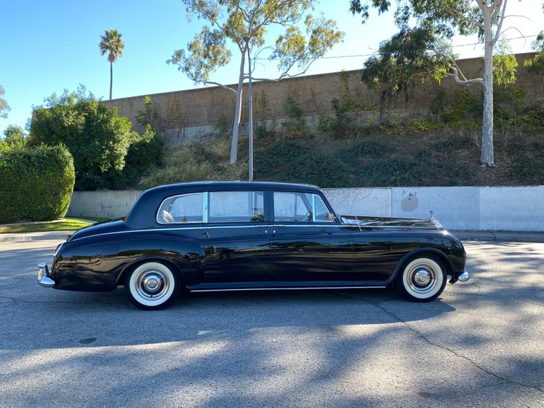 3900 | 1960 Rolls-Royce PHANTOM V LIMOUSINE | Vintage Car Collector