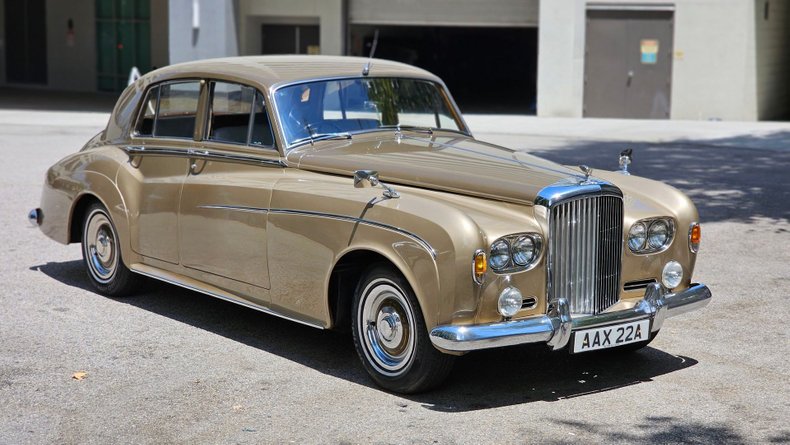 3902 | 1964 Bentley S3 RHD SALOON | Vintage Car Collector