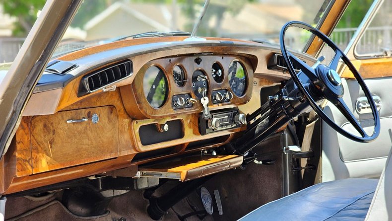 3902 | 1964 Bentley S3 RHD SALOON | Vintage Car Collector