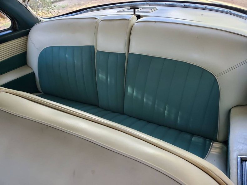 4002 | 1955 Lincoln Capri | Vintage Car Collector