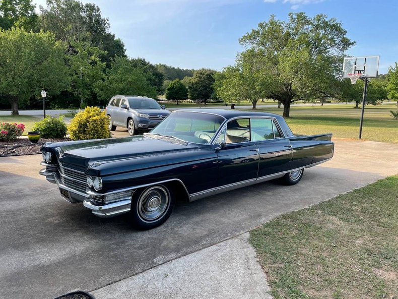4032 | 1963 Cadillac Fleetwood Special  | Vintage Car Collector