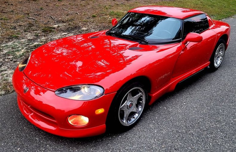 4108 | 1994 Dodge Viper 11,300 ORIGINAL MILES | Vintage Car Collector