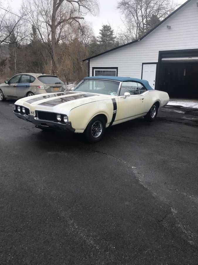 For Sale 1969 Oldsmobile Cutlass 442