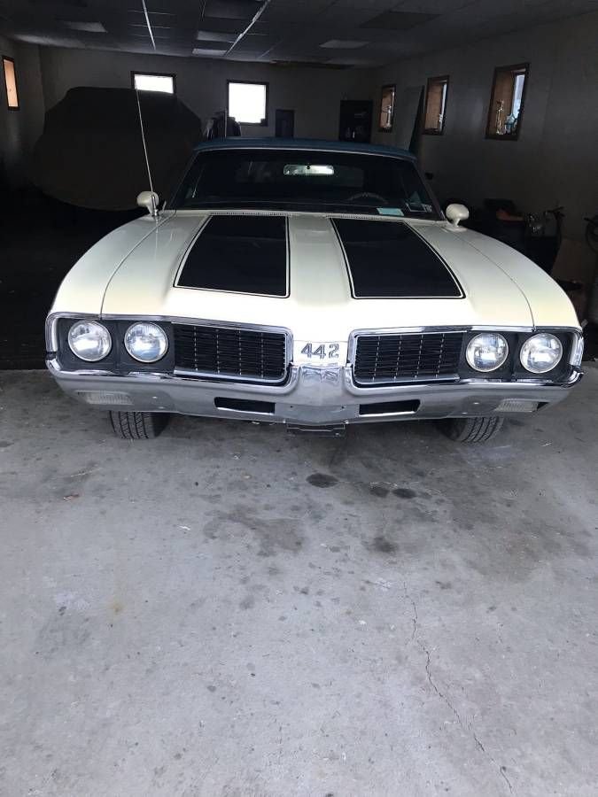 For Sale 1969 Oldsmobile Cutlass 442