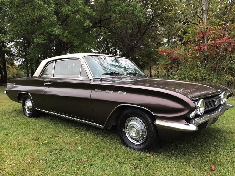 This car is located in: NORTHFIELD, OH The Buick Skylark is a passenger car...