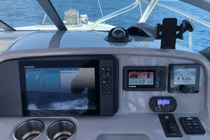 2012 Robalo R225 | Consignify