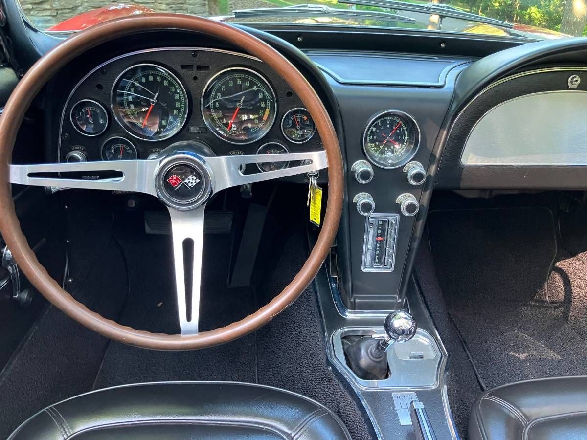 1967 chevrolet corvette roadster