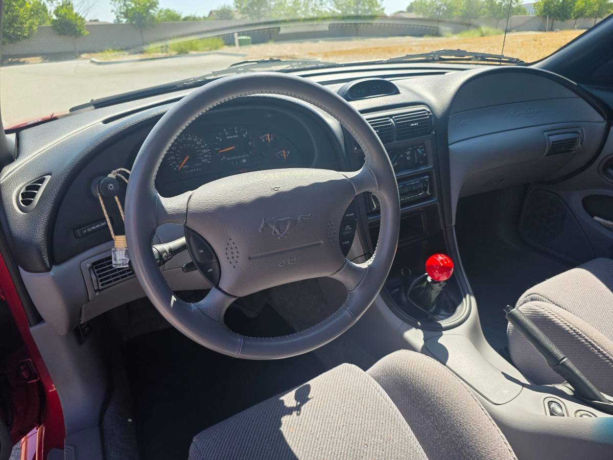 1994 ford mustang gt