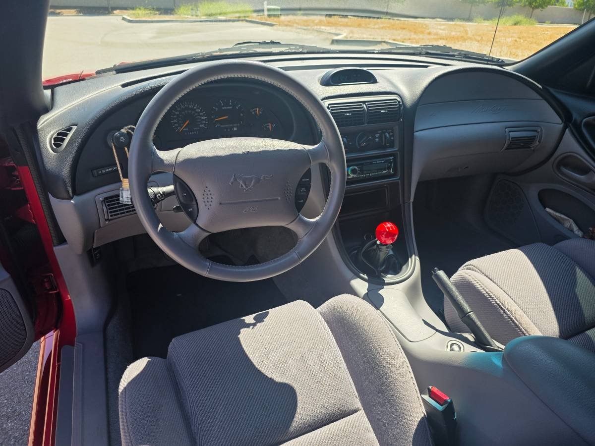 1994 ford mustang gt
