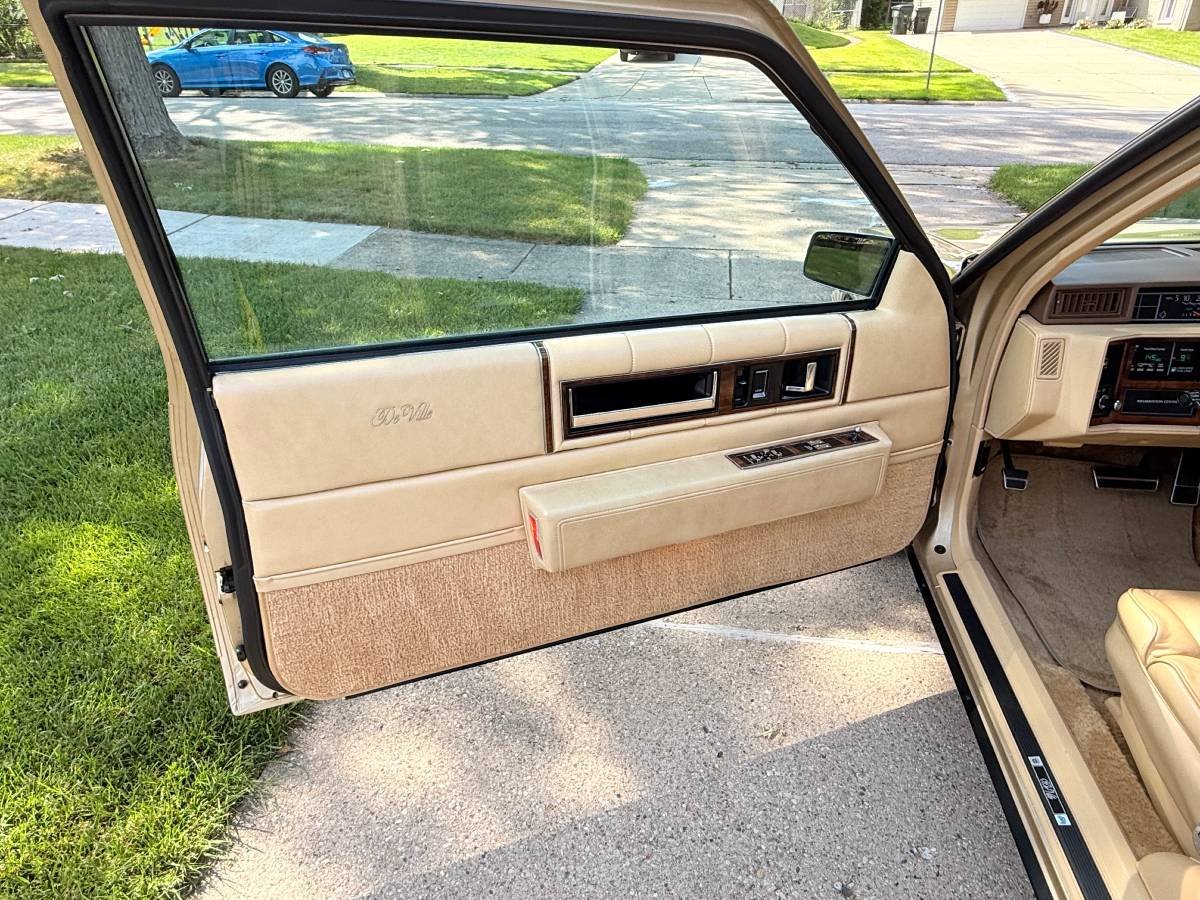 1986 cadillac coupe deville