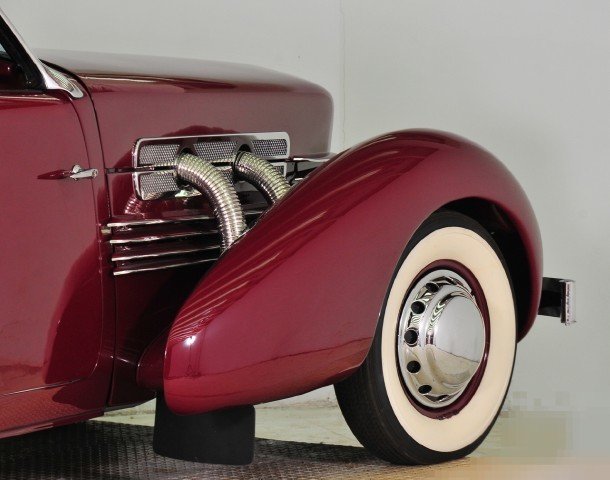 1937 Cord 