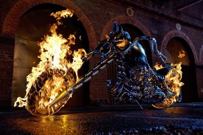 GHOST RIDER [2007] – Official Trailer (HD) 