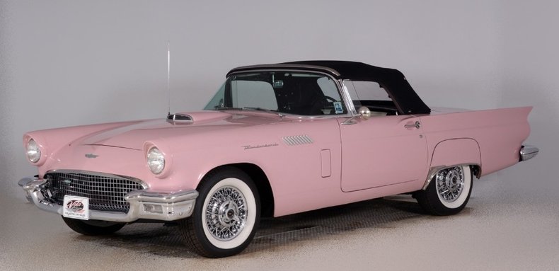 1957 Ford Thunderbird