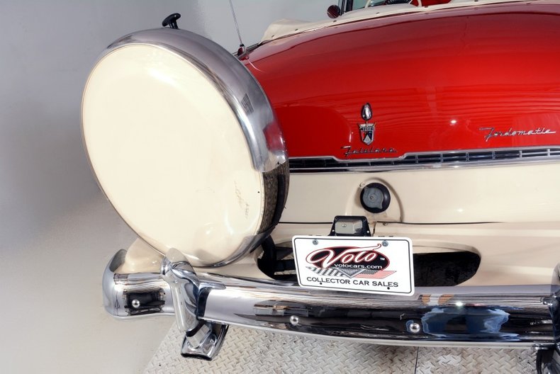 1955 Ford Sunliner