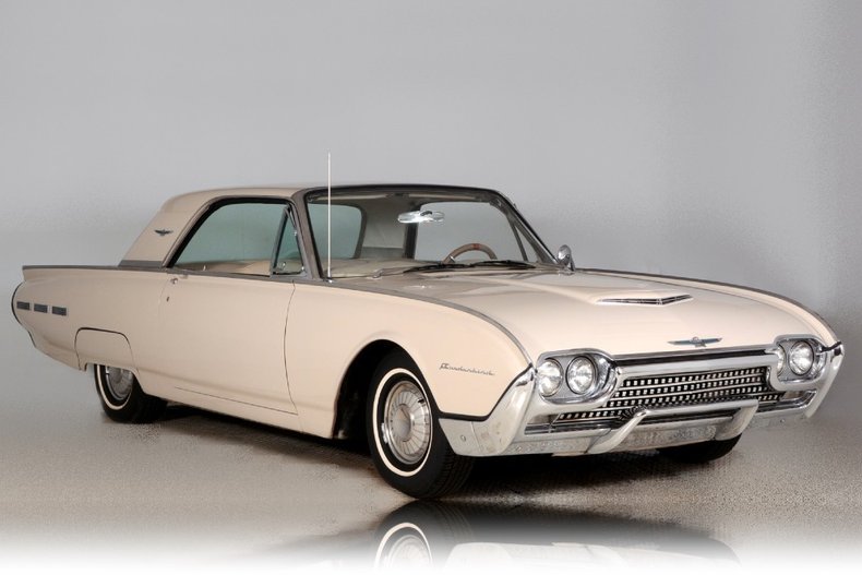 1962 Ford Thunderbird