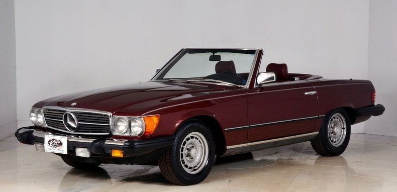 1985 Mercedes-Benz 380SL | Volo Museum