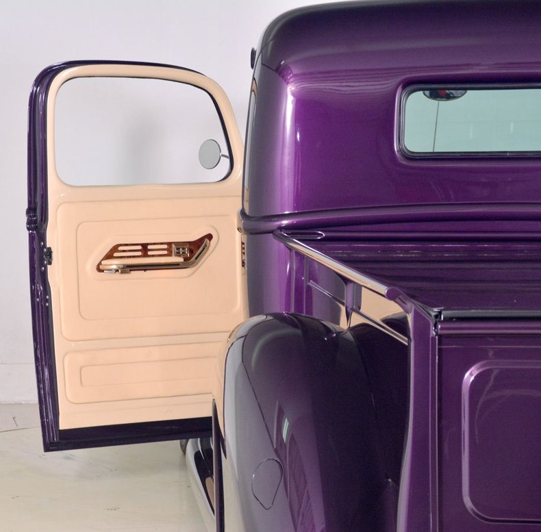 1940 Ford Custom | Volo Museum