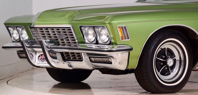 1972 Buick Riviera | Volo Museum