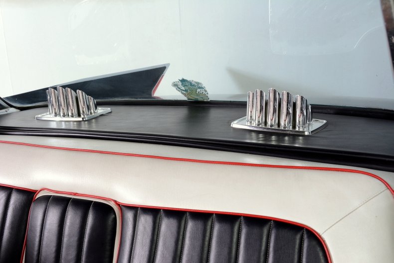 1961 Cadillac Sedan deVille
