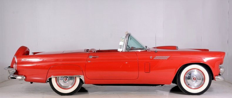 1956 Ford Thunderbird