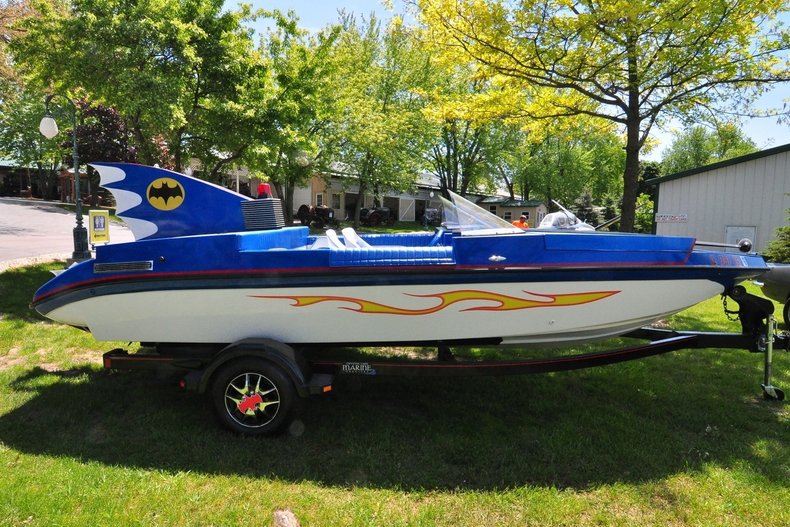 1992 Seaswirl Batboat