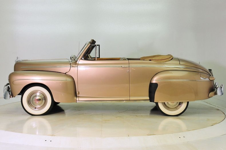 1946 Ford Super Deluxe | Volo Museum