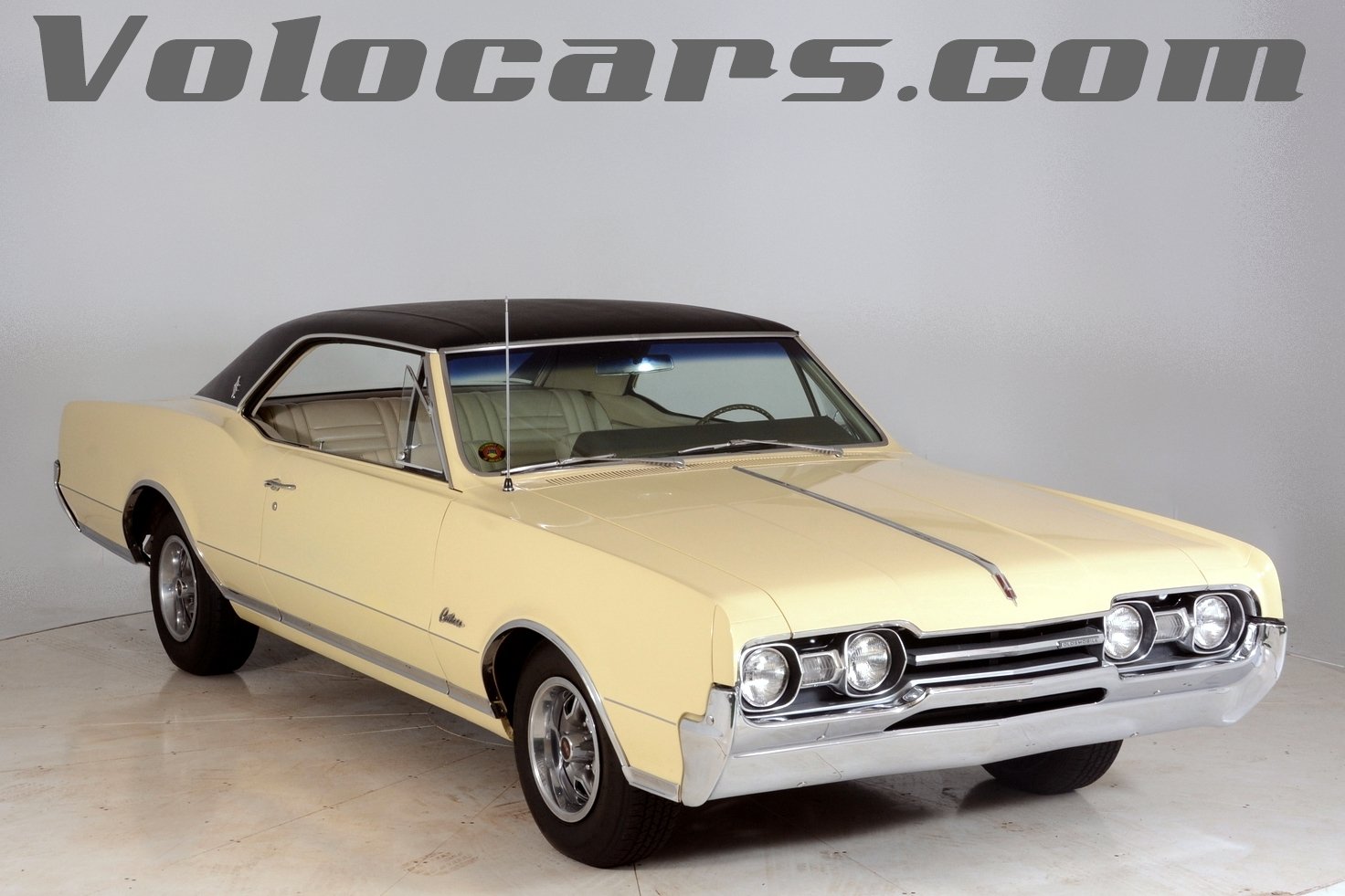 1967 oldsmobile cutlass supreme holiday coupe