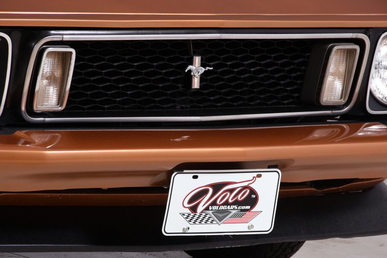 Maßgeschneiderte Autoabdeckung passend für Ford Mustang 1 1964-1973 indoor  (12 farben), OEM-Qualität und Passform