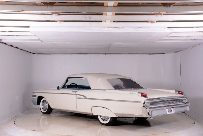1962 Mercury Monterey | Volo Museum