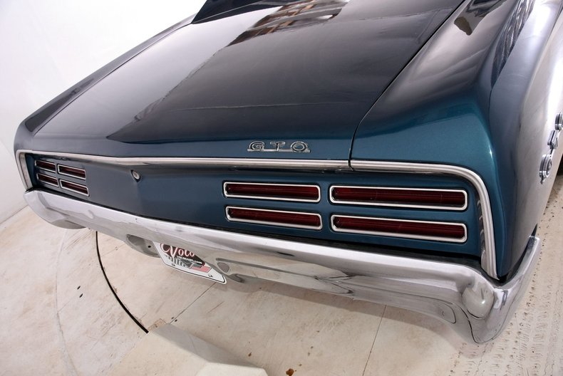 1967 Pontiac GTO | Volo Museum