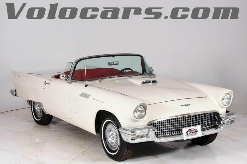 1957 Ford Thunderbird