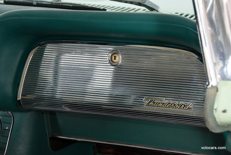 1959 Ford Thunderbird