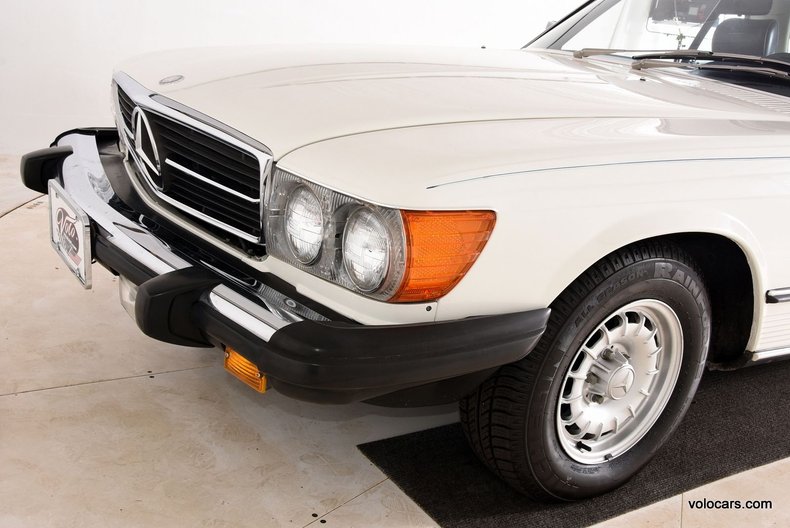 1984 Mercedes-Benz 380SL | Volo Museum